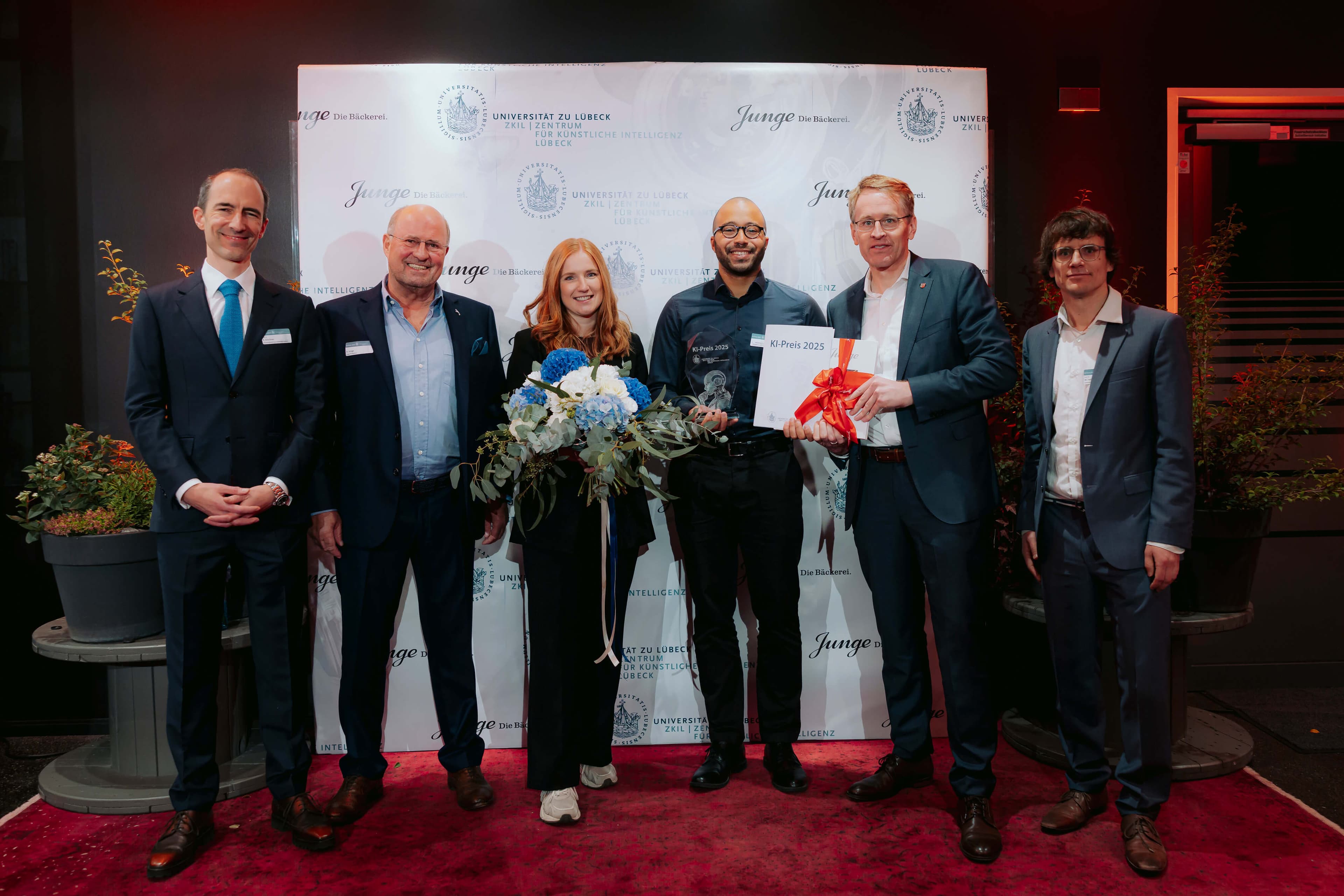 VAARHAFT gewinnt als erstes Startup den Norddeutschen KI Zukunftspreis 2025